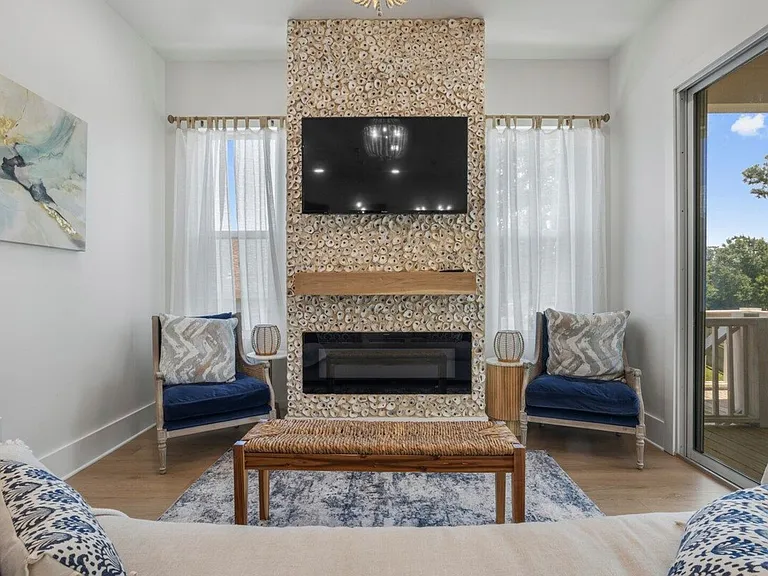 Georgia Pl — Photo 33