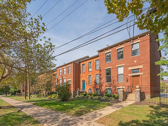 3rd image of 514 W Court St