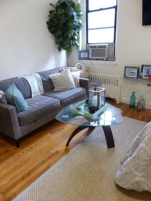 Rented by Immac Realty | media 16