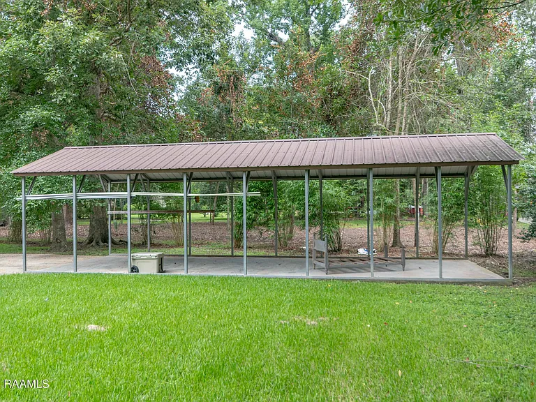 308 Burdin Rd — Photo 30