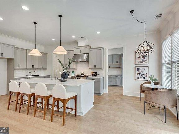 2nd image of 1536 Sylvester Cir