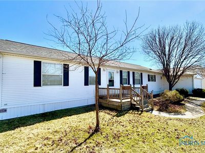 2220 Redbud Ln, Delta, OH, 43515