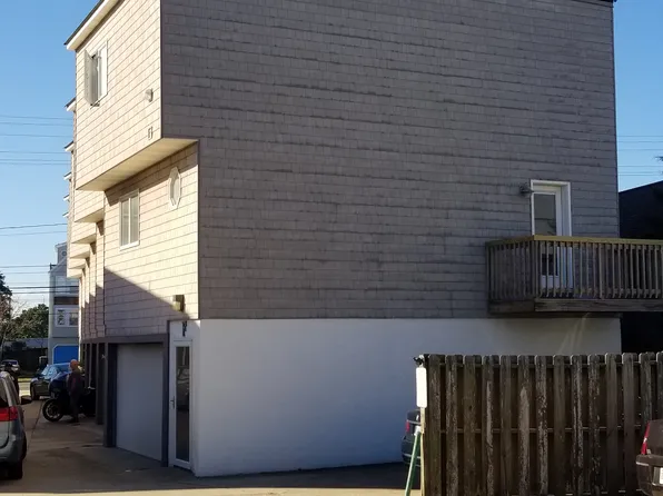 824 W Ocean View Ave APT F, Norfolk, VA 23503