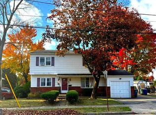 2942 Anzac Ave, Roslyn, PA 19001