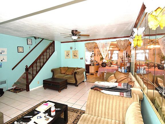 4th image of 2129 Kimball St