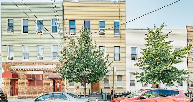 Rented by Apartmint Realty Group | media 10