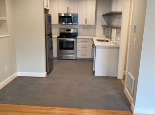 New Modern Updates 1250sf Hardwoods Basement Quartz-Subway Full WD New Appliances-Pet-Green Space, Portland, OR 97211