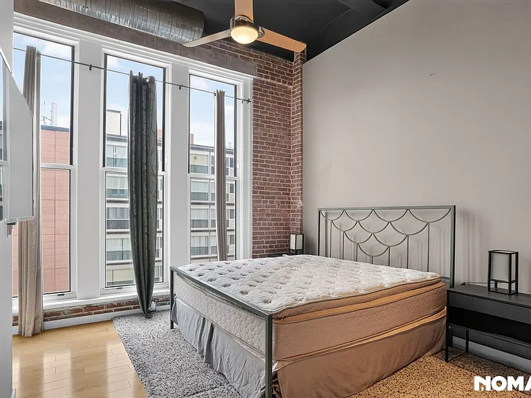 1136 Washington Ave #503 — Photo 9