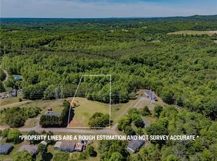 Fox Trot Ln, Pilot Mountain, NC 27041