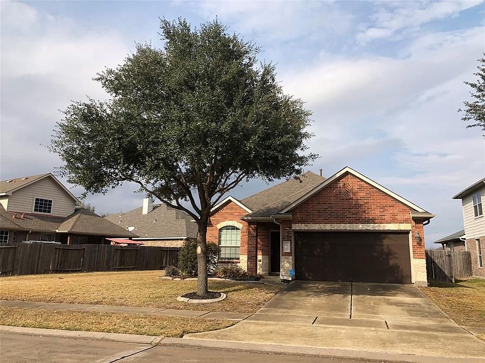 1st image of 18322 Weston Park Dr