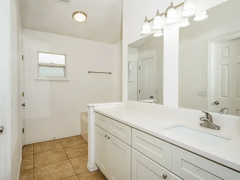 16844 Cornerwood Dr — Photo 11