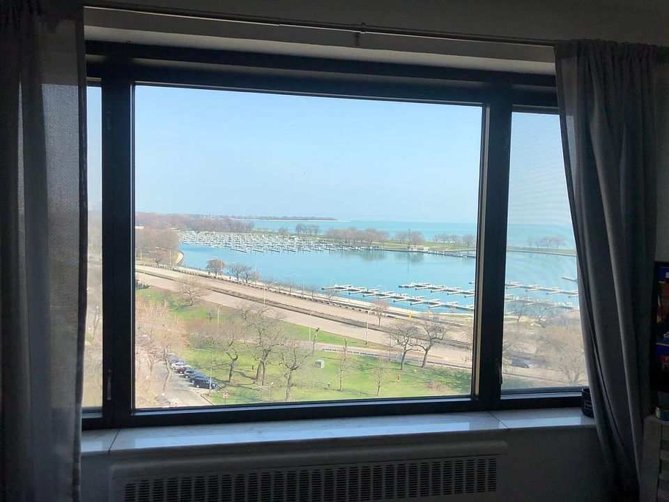 1st image of 3100 N Lake Shore Dr APT 1309
