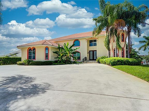 3rd image of 7302 Pelican Island Dr