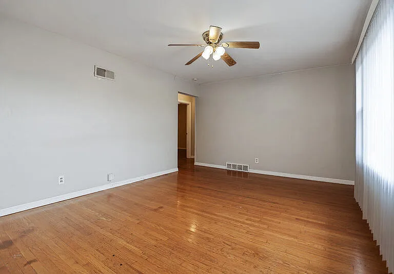 615 Florland Dr — Photo 18
