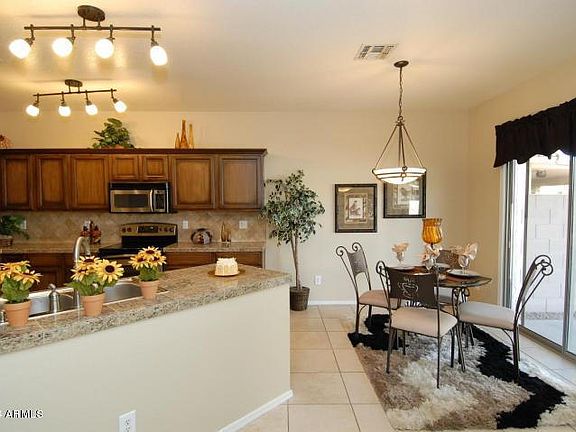4th image of 4710 E Tanglewood Dr
