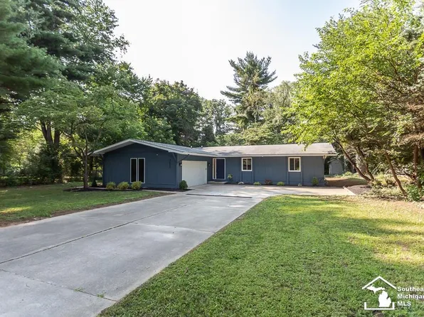 2655 Miller St, Lambertville, MI 48144