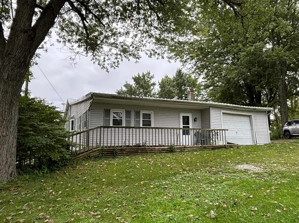 733 W Center Dr, Albion, IN 46701