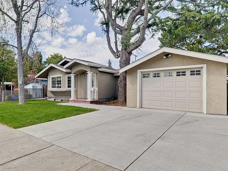 18701 Newsom Ave — Photo 3