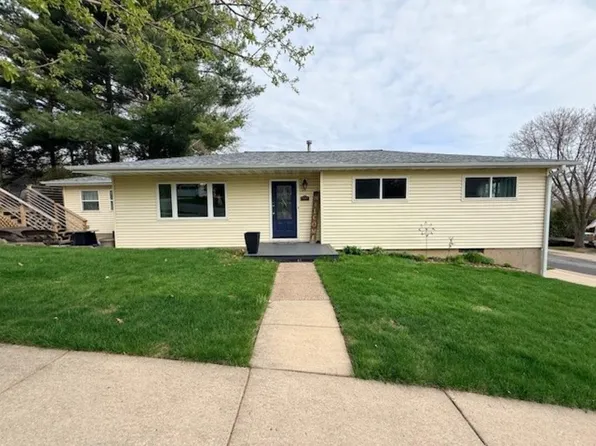 1002 MAPLE STREET, Wausau, WI 54401