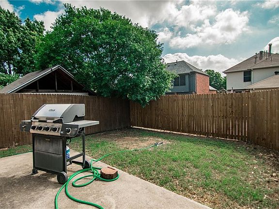 5th image of 1719 Creekway Dr