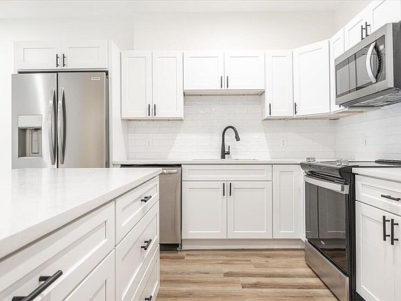 3rd image of 1414 Continental Dr APT 103