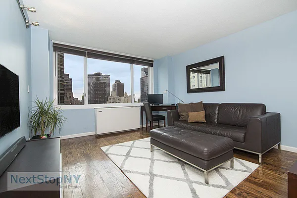 Sold by NextStopNY | media 1