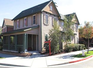 2000 De Anza Ln, Hercules, CA 94547