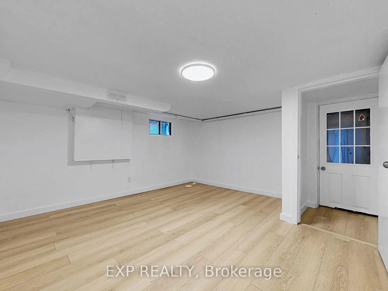 2 bed, $1,650 — Photo 4