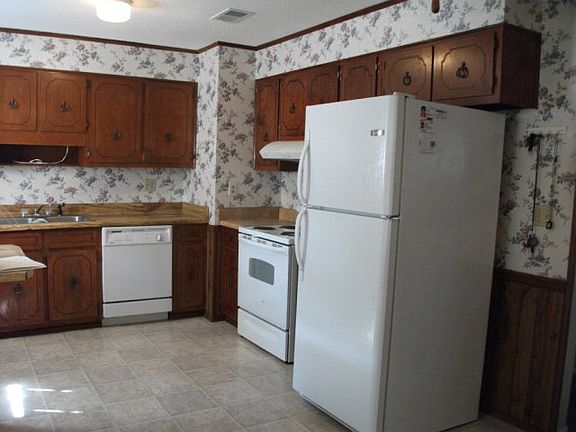 3rd image of 2654 Carrington Dr