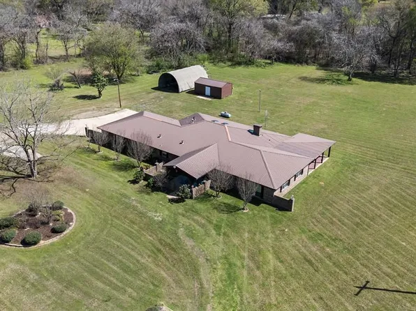 3984 Fm 1398, Hooks, TX 75561