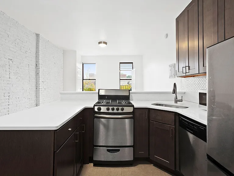 1270 Amsterdam Ave #3B — Photo 2