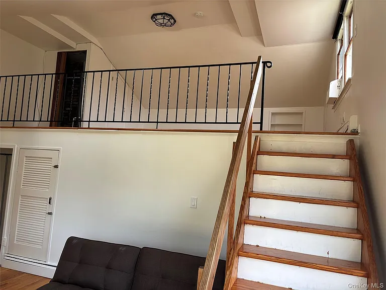 8 Locust St — Photo 16