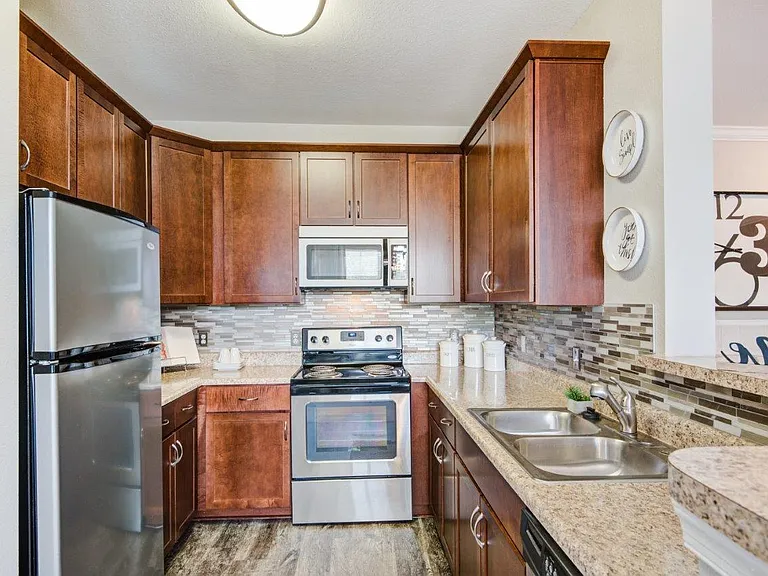 Village at Potomac Falls Apartment Homes — Photo 3