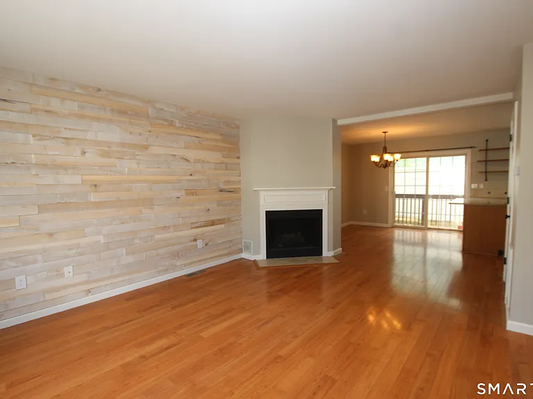 22 Main St #5-32 — Photo 4