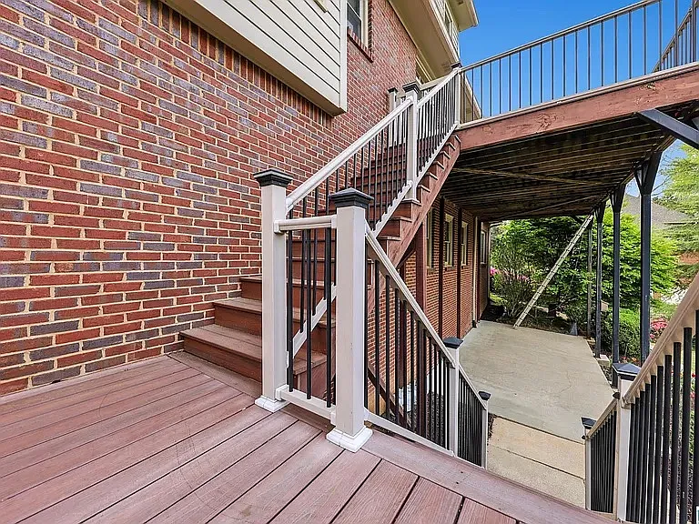 3536 Tanglecreek Cir — Photo 17
