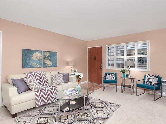 5th image of 4659 Texas St Unit 3
