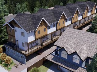 418 SW Muskrat St #3, Banff, AB T1L1H1