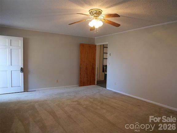 3rd image of 220 N Russell St