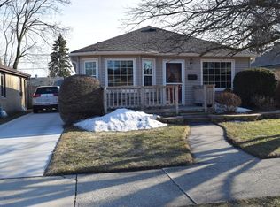 2521 Gilson St, Racine, WI 53403