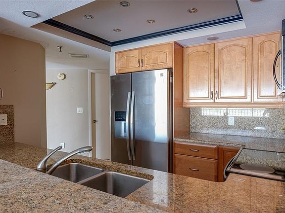 5th image of 2 Adalia Ave APT 808