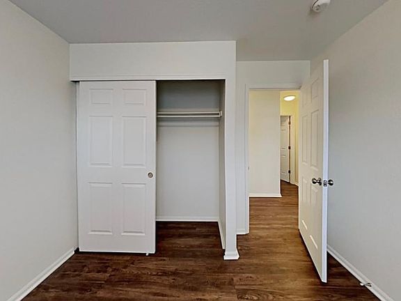 2nd image of 3992 Waterman Way