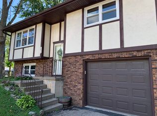 5875 Rattman Rd, Madison, WI 53718