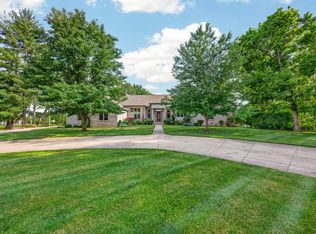 3355 W Carr Hill Rd, Columbus, IN 47201