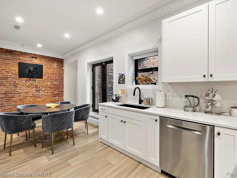 3412 John R St #A — Photo 10