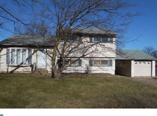 911 Harvey Rd, Claymont, DE 19703