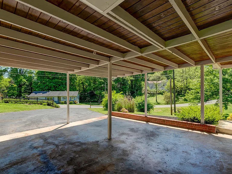 5730 Davida Rd — Photo 22
