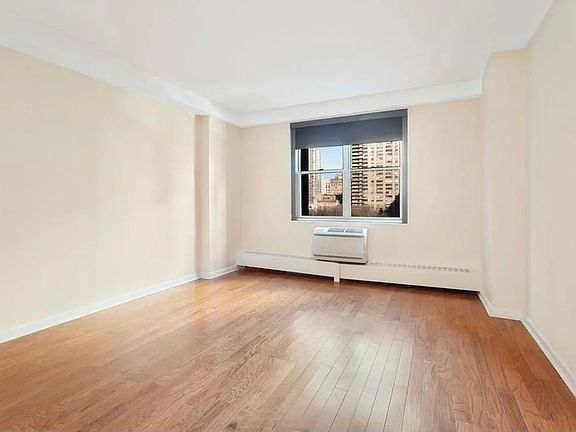 4th image of 303 W 66th St APT 9LW