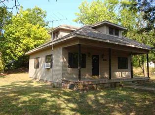 401 Maple St, Pangburn, AR 72121