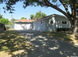 6742 21st St, Sacramento, CA 95822