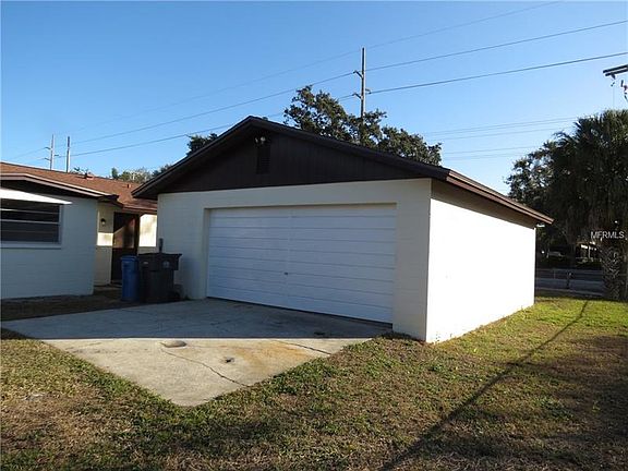 4th image of 6402 Yosemite Dr